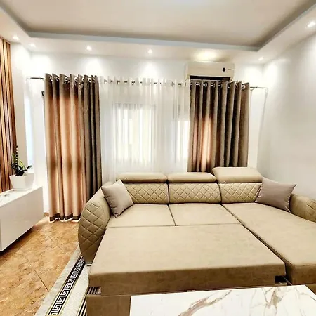 Syri Kalter Golem (Tirana)