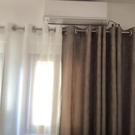 Syri Kalter Apartment Golem (Tirana)